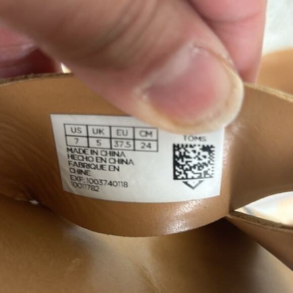 TOMS Women’s 7 Tan Leather Open Toe Slip-On Flat Boho Summer Sandals - Picture 7 of 8